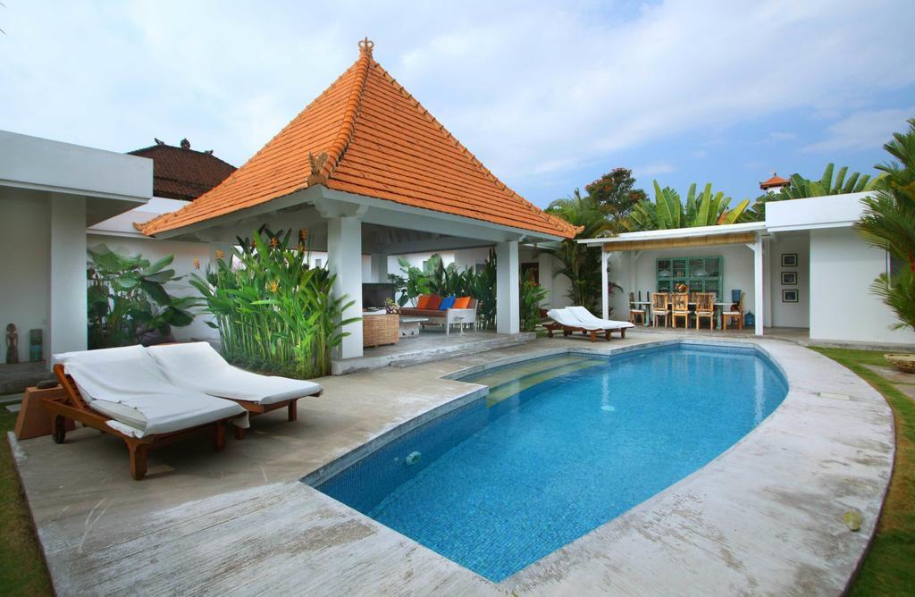 Villa Mutiara Putih By Optimum Bali Villas Seminyak  Room photo